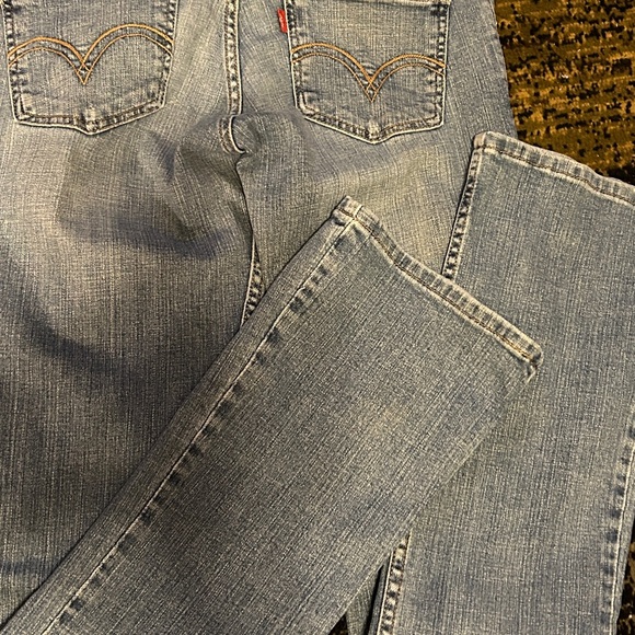Levi’s 524 too super low size 5 long jeans like new. - Picture 8 of 8